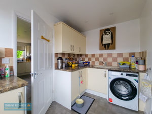 Utility Room- click for photo gallery